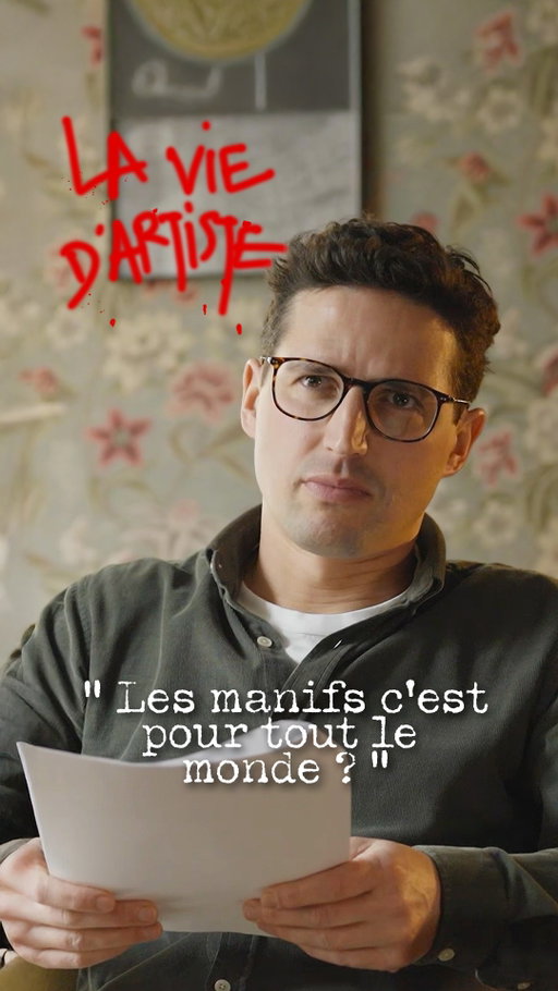 Personne prend leur défense !

Extrait de la Vie d’Artiste, la fiction où je joue un humoriste pris dans un bad buzz, toujours dispo sur ma chaîne 

#humour #haroun #fiction #sketch #comedy