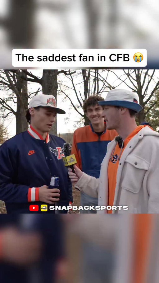 This Auburn fan might actually be cursed 😂😭