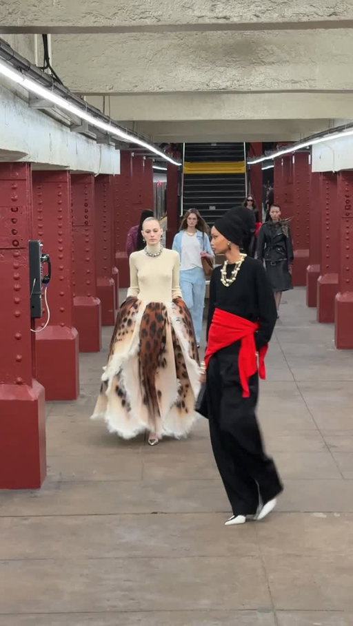 There are days when New York almost crushes you. It’s raining sheets, traffic is backed up for blocks, the trains are all running late. Then something magic happens and you fall in love with the city all over again. Today that magic was @Matthieu_Blazy’s @ChanelOfficial Metiers d’art show.

Inside a decommissioned subway station in Lower Manhattan, the designer presented his second collection, where his playful approach to craftsmanship was on full display: animal prints mixed with signature Chanel tweeds and all-American classics like stonewashed jeans (and Milton Glaser’s classic I ❤️ NY logo tee). Models walked up and down the platform, weaving in and out of trains that filled the station with the same energy familiar to daily commuters—except much, much more glamorous.