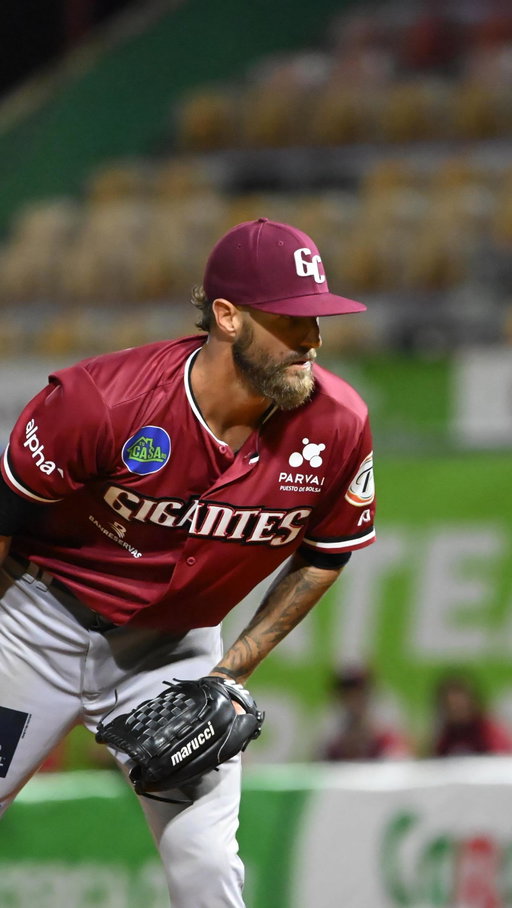 Shane Greene con su cuarto chocolate de la noche. 🍫🔥

#TierraDeGigantes