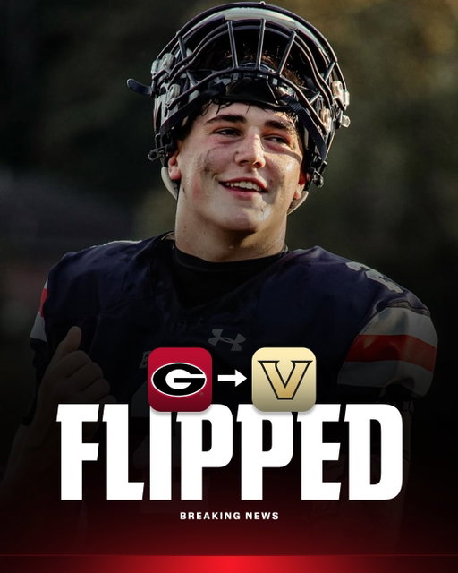 Breaking: Jared Curtis, the No. 2 QB in the nation, announced he flipped his commitment from Georgia to Vanderbilt.

The Nashville native is the No. 5 recruit in the SC Next 300 Class of 2026.

(via @jcurtis.2 | 📸 @peterbui_photography)