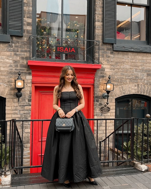 The dress so nice so I shared it twice 🤍 I first wore this dress in Spring but it’s perfect (with a faux fur) for my upcoming holiday parties too!

Follow my LTK @ellaprettyblog on the @shop.LTK app to view this post and get my exclusive app-only content!
@shop.ltk
https://liketk.it/5Dbqb

#liketoknowit #OOTDStyle #BlackDressEdit #ChanelLover #TorontoStyle #whatiwore