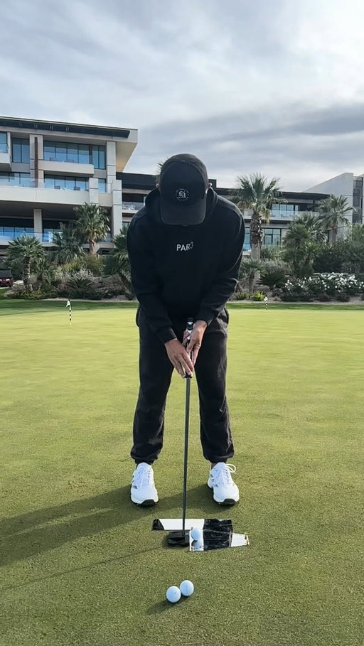 Dear Santa,
First on my Christmas list is to make more putts. This is the (new) putter I’m currently gaming. Whether it’s in the form of a putter, no 3putts or some lucky breaks on the greens, truthfully, I’ll take any. More to come on the wishlist…