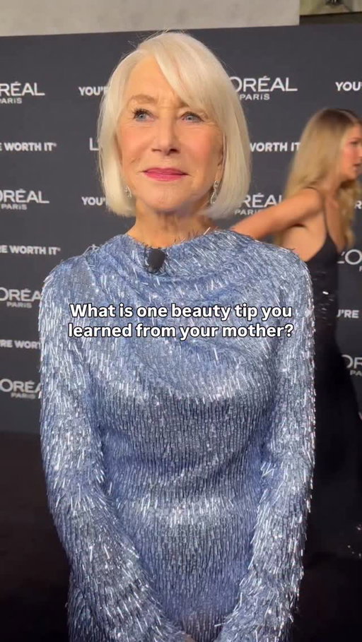 Two very important beauty tips from #HelenMirren at L’Oréal’s Women of Worth event tonight. 

📷: @missangmelero / TZR
