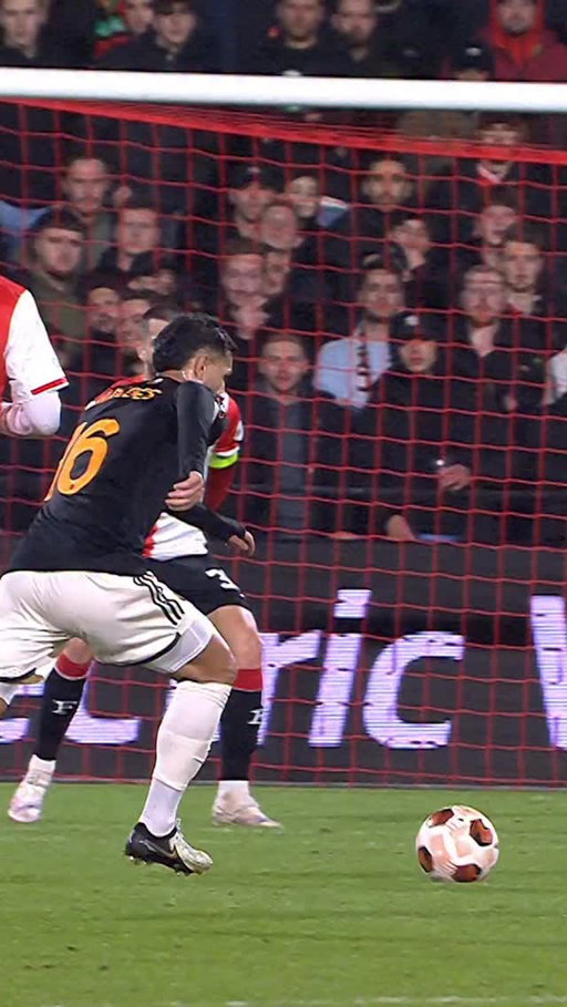 Wellenreuther fingertips 😲

#UEL