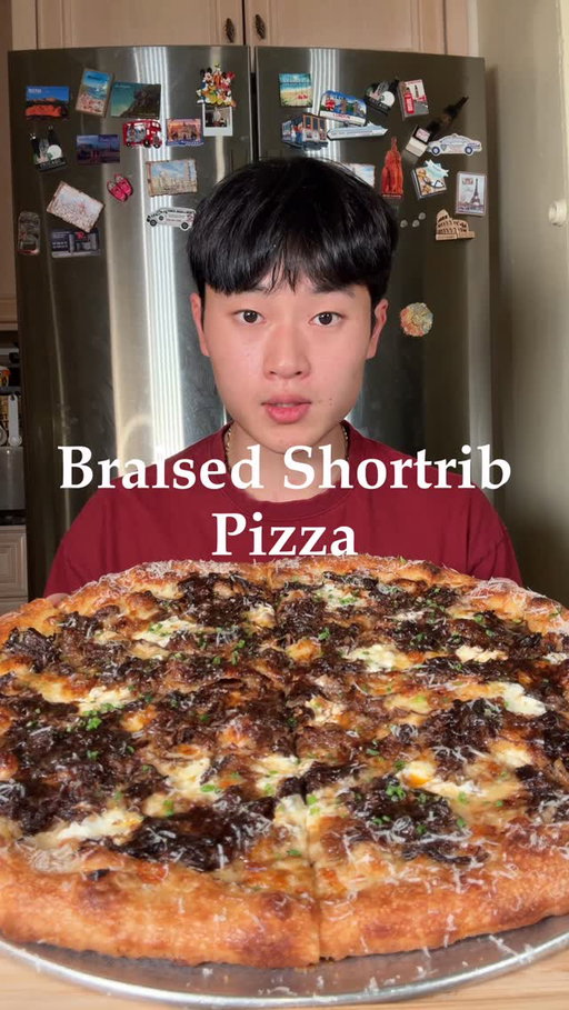 Wine Braised Shortrib pizza. The shortrib was so tender. @getgraza sizzle for the ribs and drizzle for the crust. #GrazaPartner #pizza #shortrib #asmr #dinnerideas