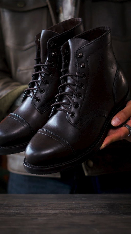 Quiet luxury you can hear. Quality craftsmanship you can feel. The Heritage Captain from @thursdayboots, built for the long run.
———————-
#asmr #unboxing #asmrunboxing #thursdayboots #builttolast #quietluxury #boots #rugged #wellmade #fallstyleguide #bootseason #goodyearwelt