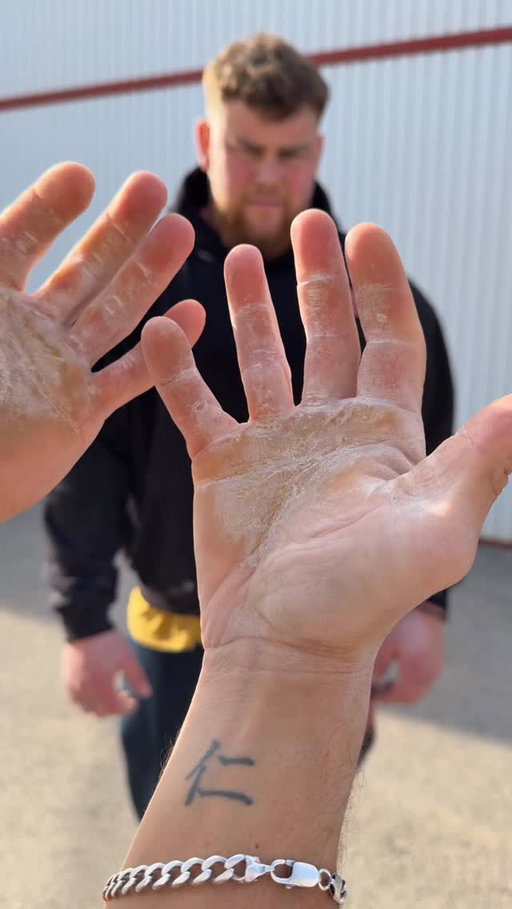 Así sabe mejor 🤯

#manos #hands #fuerza #strenght #calistenia #streetworkout #powerlifting #fitness