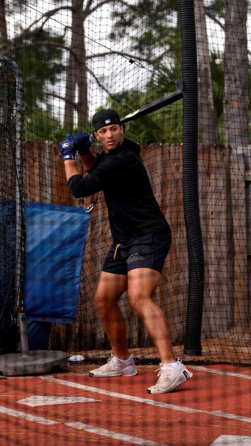 𝙊𝙛𝙛𝙨𝙚𝙖𝙨𝙤𝙣 𝙒𝙤𝙧𝙠 🎥

@chandlerbats | @franklinsports