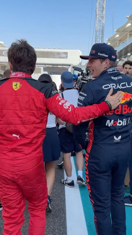 Should we continue the sticker wars @scuderiaferrari? 👀

#F1 #RedBullRacing #AbuDhabiGP 

⏮️ 2023