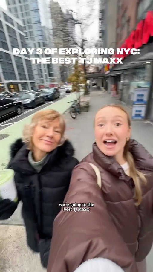 Happy December 3rd & the 3rd day of my series: exploring new places in NYC! This was a fun one & i found two great things as well as some lil xmas gifts for friends :) See ya tmrw! 

#nyc #nyctjmaxx #tjmaxx #tjmaxxfinds #nycshopping