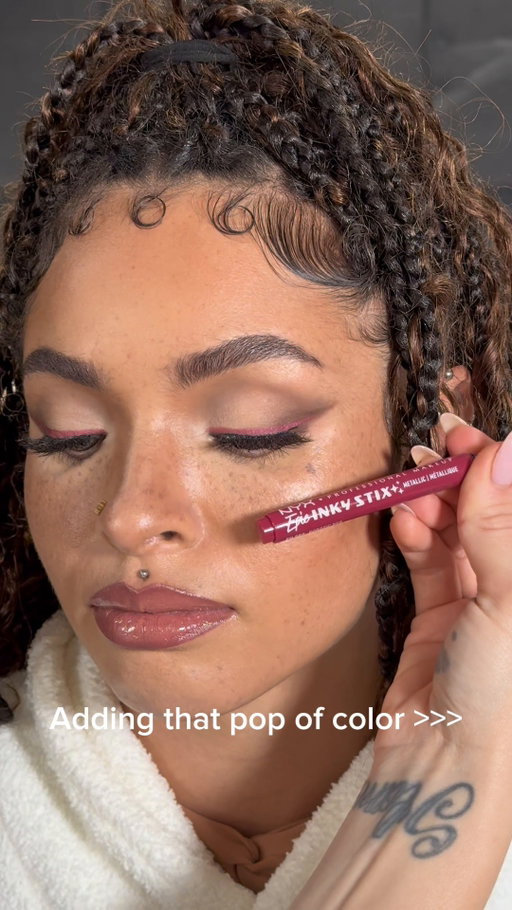 *Immediately adds Epic Inky Stix to cart 🛒 MUA: @peckisme #nyxcosmetics #nyxprofessionalmakeup