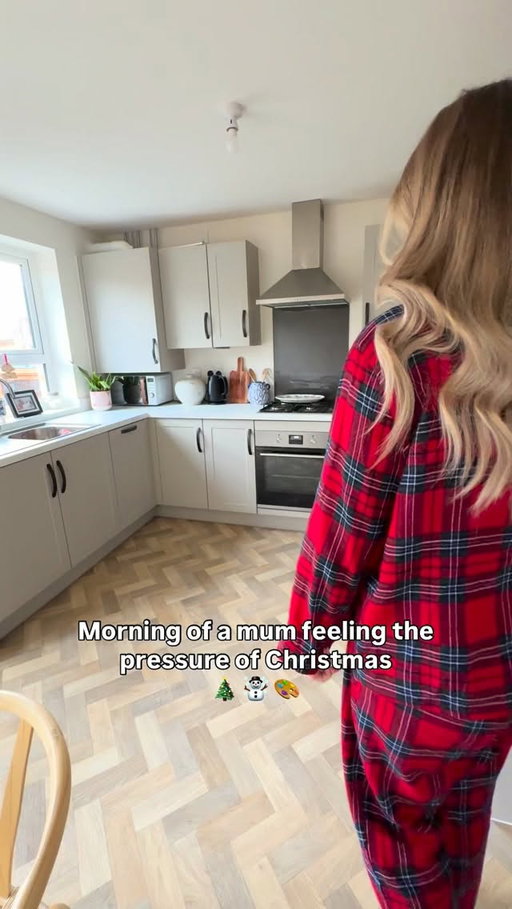 Ad I won’t lie I’m feeling a huge pressure this year to ‘create the perfect Christmas’. But what I realised is our Christmas isn’t perfect and that’s the whole point! A sneaky hand grabbing an extra cookie for breakfast, a lopsided tree full of handmade decorations, crafting mess and chaos everywhere. These little imperfect moments are what really make Christmas magical, who agrees? ✨

I’d love to hear your own special traditions or the little things you love doing at Christmas with your kids! Just sprinkling a bit of reality on your page today. Head down to @theworksstores to grab some adorable Christmas crafts and kids activities! 🎄

#BigLittleChristmas #ChristmasWellSpent #christmascrafts