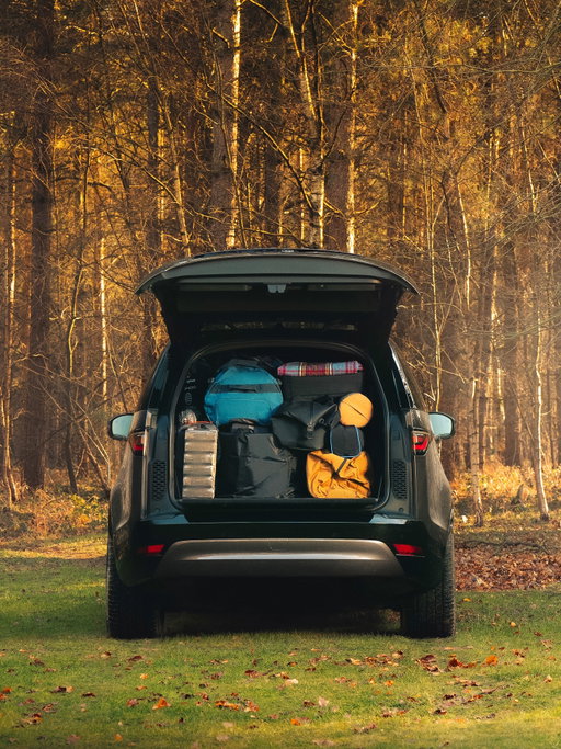 Space for every adventure. Anytime, anywhere. 

#Discovery

——

Model shown is 25MY Discovery with optional features. Availability/specifications vary by market, check with your local retailer. Off-road sequences on dedicated land with full permissions. All necessary reinstatement carried out. Leave no tracks.