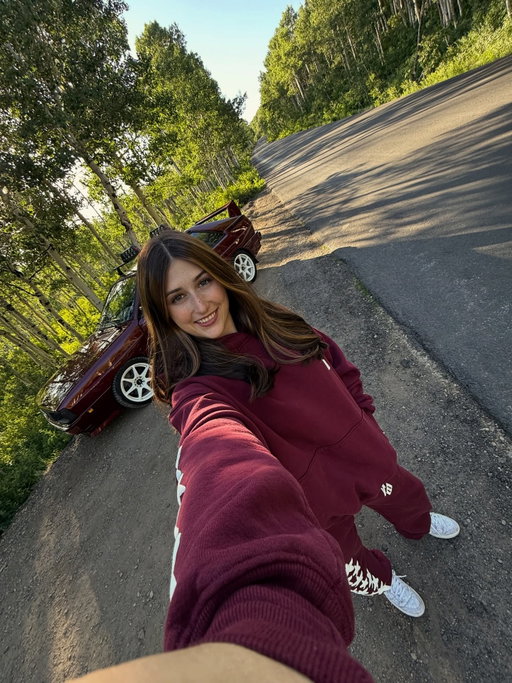 My favorite collection yet! The LIA Quattro X @thehoonigans merch is now live. I’m going to be living  in this sweat set all winter 😍