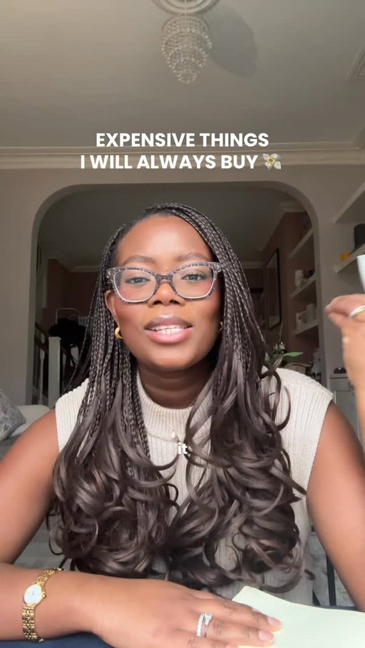 There are some things in life absolutely worth splashing the cash for - these are some of my faves!! 

1. Quality bedding - @johnlewis @thewhitecompany @habitatuk @vispringbeds 
2. Gold jewellery - @missomalondon @mejuri 
3. Wool coats - @andotherstories @sisterhoodthe @vinted @ebay_uk 
4. Skincare - love @elemis_uki @beautyofjoseon_official @theinkeylist 
5. Travel - my @british_airways @americanexpressuk hates to see my coming with my points 🤣

Which ones do you agree and disagree with?? Let me know in the comments and repost if you agree 🌟 

#highquality #luxury #wishlist #musthave #mustbuy