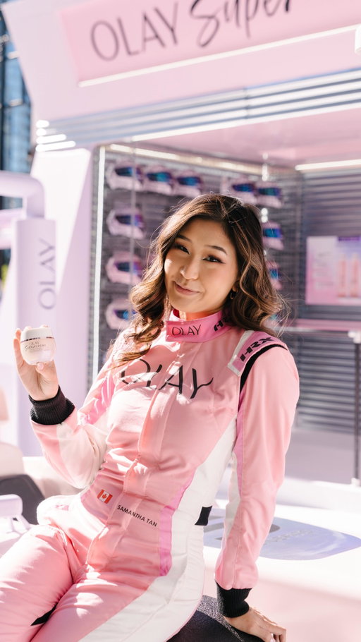 #ad If you’re also ‘on the way’ but still in a robe… the new @olay Super Cream’s got you😌💖This 5-in-1 moisturizer is skincare magic for the chronically late girlies. 

#Olay #OlaySuper #skincare #OlayPartner #OlaySuperPitStop