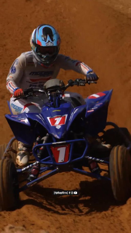 Who wants to train with @hetrick_88 ⁉️
@deckertrainingfacility Riding Schools & Training Sessions for Christmas Week 2026 ⬇🎄

Youth School: Dec. 29
Adult School: Dec. 30
-—————
Private Training with JH88: Dec. 31 to Jan. 6
Private Training with ZD23: Dec. 26 to 28 and Jan. 1 to 5
Spots are limited. Lock your spot and roll into 2026 riding stronger than ever.
Email or DM Joel & Zack to get signed up!