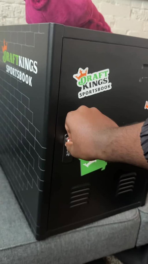 Shoutout to @draftkings & @therealhartbeat for showing so much love! #DKPartner 🤞🏿
