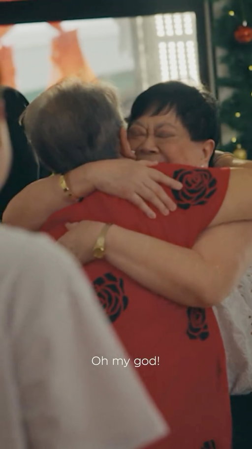 Sending Balikbayan boxes is a cherished tradition to help Filipino-Canadians send love to their families.
 
This year, we’re covering shipping fees and offering custom boxes. But we could also think of no better way to celebrate this season than a surprise visit to help a special store owner of the oldest Filipino store in Toronto see her family after 15 years.
 
#BalikbayanMagic #Balikbayan #BalikbayanBox #filipinosintoronto