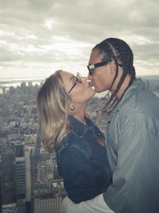 on top of the world @empirestatebldg 🏙️ 💞
