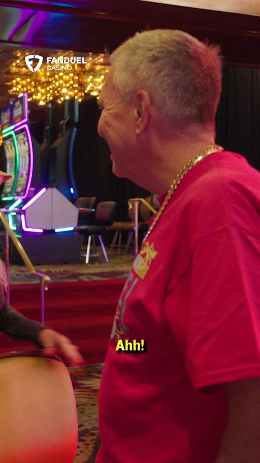 Linda won a free trip to Vegas with just a few spins on Huff n' Puff - see how the baccarat table was treating us that day ♠️
