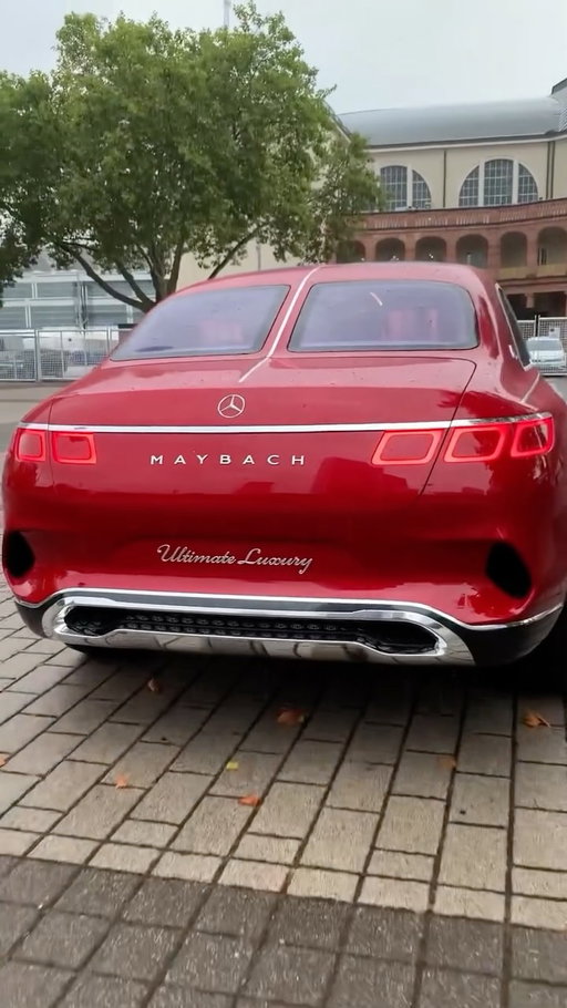 The Vision Mercedes-Maybach Ultimate Luxury is a cross between an SUV and a limousine...😍🔥

#mercedes #maybach #SUL