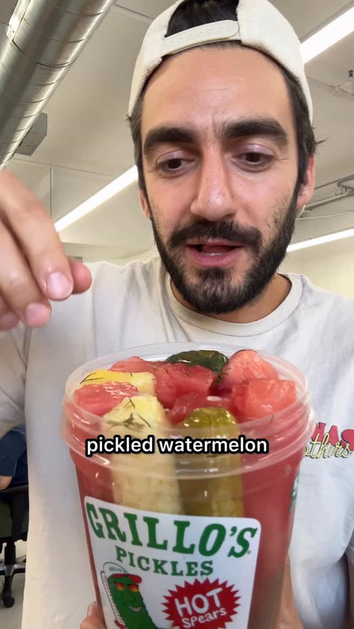 Ok pickled watermelon and pineapple 🍉 🍍 works 😮‍💨😮‍💨😮‍💨

If you want the recipe...say RECIPE in the comments and...nothing will happen 🤞😭👇🏽👇🏽

@grillospickles 
@reach.guinto 
@bonannuhtit 
@foodwithbros