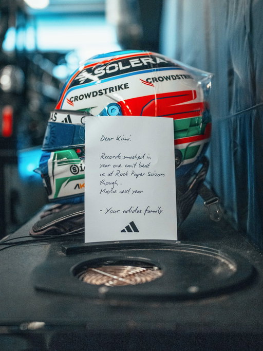 for one last time in 2025, let’s go racing 🥹🔥