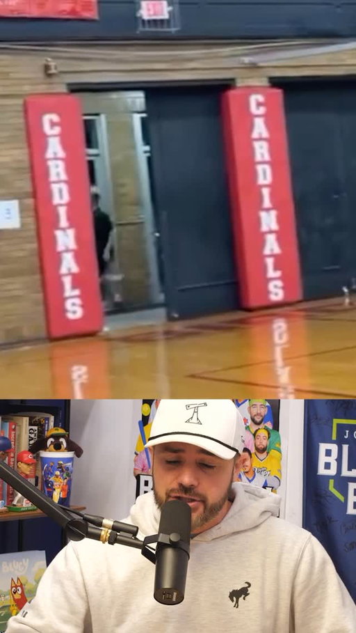 Basketball player runs into the hallway to get open, a breakdown

#basketball #sports #hoops #trickplay #highschoolsports
