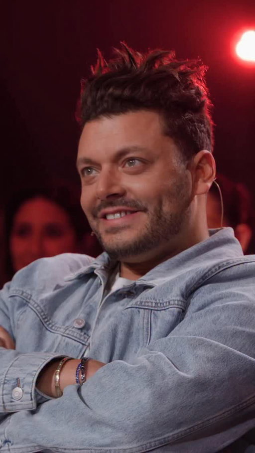 Le mariage de Kev Adams. 

ÉPISODE 2 du DJADEL SHOW disponible dès maintenant sur YouTube 🔥

@kevadams & @wesleyweigel.off 
#djadelshow