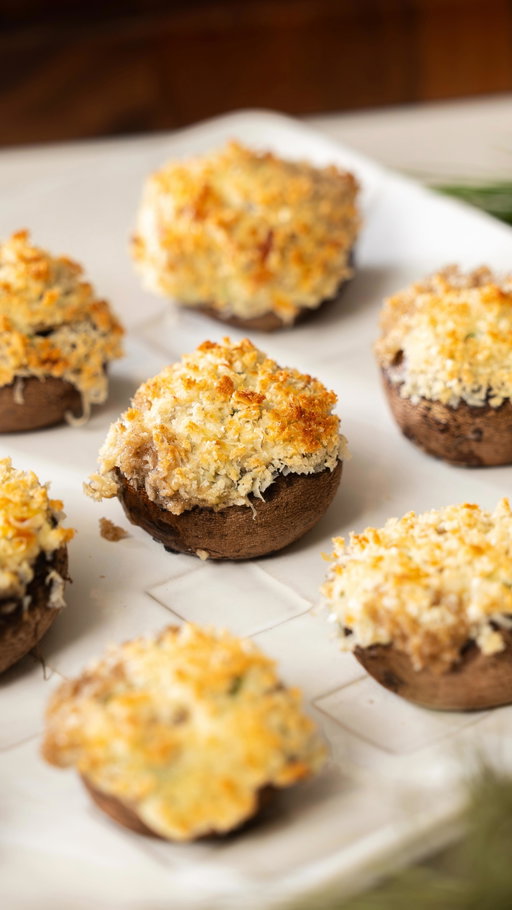 Save this recipe to your “Holiday Appetizers” collection!
•
Here’s what you need:

Ingredients: 
20-24 cremini mushrooms stems removed
1 tbsp butter (for sautéing)
2 cloves garlic, minced
2 tbsp shallot or onion, finely diced (optional but great)
Mushroom stems, finely chopped
1 150-200 g package Boursin (Garlic & Fine Herbs)
1/2 package cream cheese (4oz)
1/4 cup green onion, sliced
1 tsp salt
FOR THE CRISPY TOPPING
1/3 cup panko
1/3 cup parmesan
1  tbsp melted butter or olive oil
•
Save this one folks! And comment “Recipe” to have the full recipe sent to you!