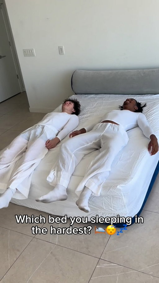 Which bed you sleeping in the hardest?🤔🛌💤