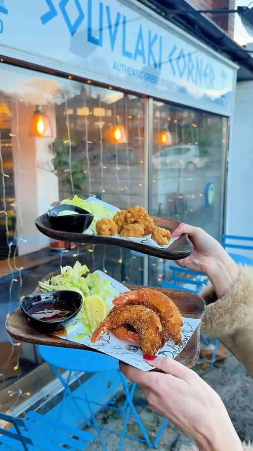 Say hello to @souvlaki_corner_greek 👋🇬🇷 

Your new spot for Greek vibes, grilled perfection and portions that don’t play! 

Fresh souvlaki, loaded gyros, halloumi, and the best hummus we’ve ever tried … all served up with views of Elland Road ⚽️💙

If you’ve been craving a little sunshine on a grey day, this is your sign to visit!

📍 100 Dixon Lane, Lower Wortley

Tag who’s coming with you 👇

#leedsbucketlist #souvlakicorner #leedsfoodie #leedseats #wortley ad
