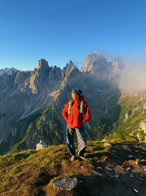 My iPhone camera roll after 24 hours in the Dolomites 🇮🇹🥾⛰️

If I didn’t think the mountains could get any more beautiful…. The Italian Dolomites just about blew me away 😭

In one day we did:

Sunrise at Cadini di Misurina
Tre Cime
Lago Sorapis

In total the hiking stats for the day were:
13 miles, 2,550 ft of elevation 

#outdoorsygirl #hikinggirls #hikinggirl #hikingfit #hikingootd #hootd #hikingoutfit