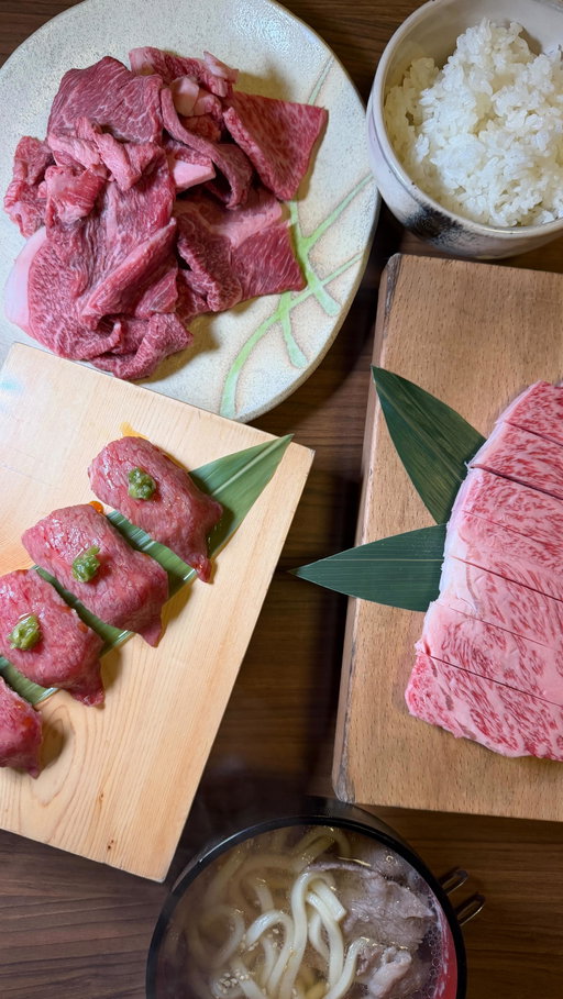 Probamos la auténtica carne 🥩 de HIDA 😱 (wagyu a5) en Takayama, Japón 

#parati #fyp #viral #fypシ #comida #food #foodlover