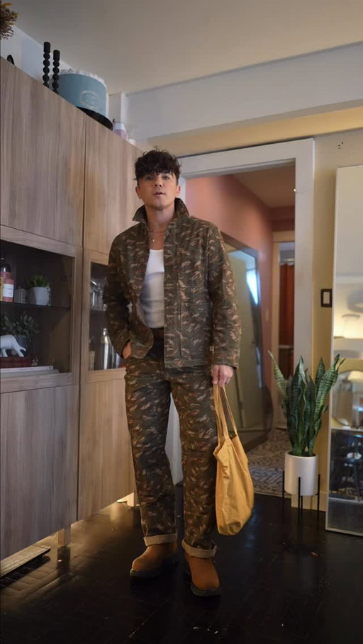 my kind of camo 🤎🫰🏼 • quick lil Saturday fit check in my new @wrangler set + @wolverineboots boots + @bananarepublic belt + old @apc_paris tote … what y’all got cookin’ up for your wknd?