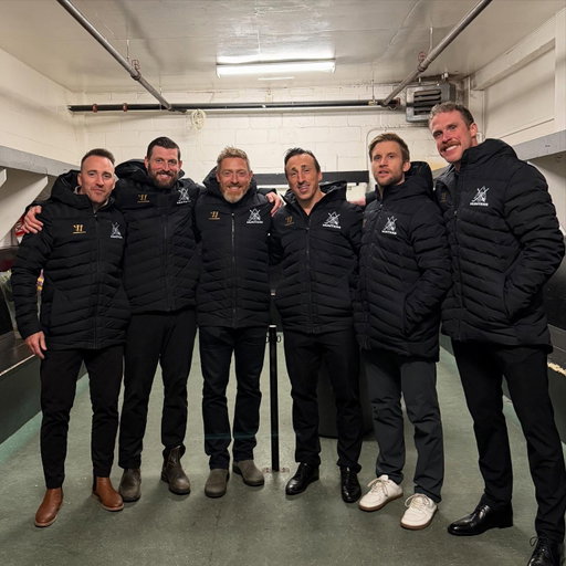 The March and Mill Co. Hunters are at the St. Margaret’s Bay arena tonight versus @valleywildcatsu18. The same arena that was home to all these great men about 25 years ago!  Love the game!