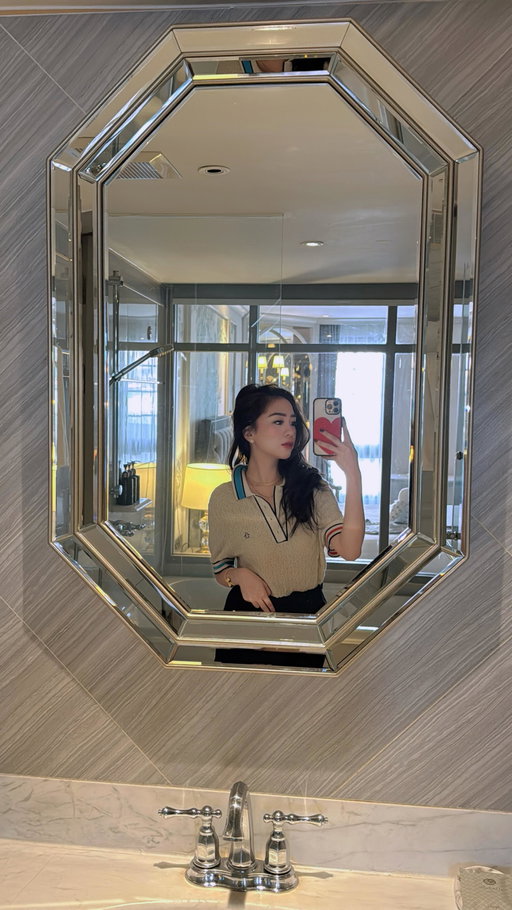 Original Penguin menswear has always been my thing 🐧 @originalpenguinph @anthemgroupph 

Forever a fan of mixing women’s pieces with menswear but I’ve always gravitated to Original Penguin for my oversized shirts. The designs just hit different and fits are just fun to play with! I shop in different sizes—sometimes oversized and sometimes even big enough to wear as a shirt dress that I can pair with boots, sneakers… just endless styling options. 💫

Wore this during my recent Bangkok trip. Not only cause it’s such a stylish piece but also cause it’s very comfortable to wear while strolling around the city. ☀️