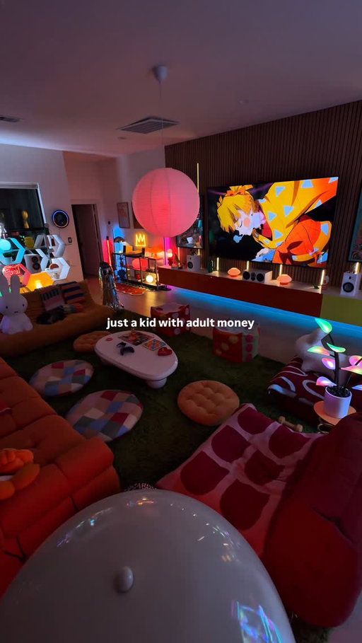 manifesting my inner child one dollar at a time 🫶🏻✨

Dopamine decor, retro decor, nostalgia, apartment ideas, anime, otaku lifestyle, weeb
