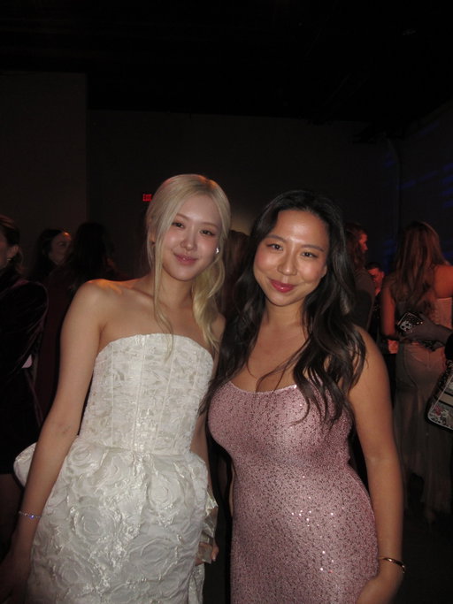 celebrating so many incredible artists at @variety 2025 hitmakers event - thank you @johnniewalkerus for having me 💙 as @rei.ami said it best - “keep showing up for yourself bishhh!” 💅 and it will work. 

@johnniewalkerus blue label is my dad’s favorite drink so whenever I see it in the wild, I always think of my dad 🥃  such a joy with @misstiffanyma thank you for having me ~ celebrating @sabrinacarpenter being honored as hitmaker of the year!!!

wearing @revolve @loversfriendsla @dolcevita
all the pics were taken on @canonusa my vintage elph 360 or g7x!