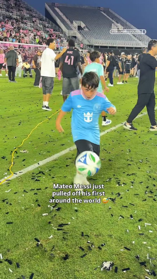 Stay to see his reaction 😂🇦🇷🫶