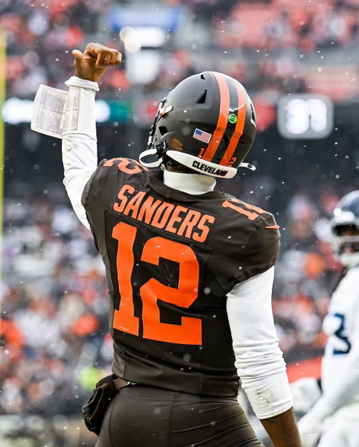 S² celly pics hit different in the snow ⌚️🥶