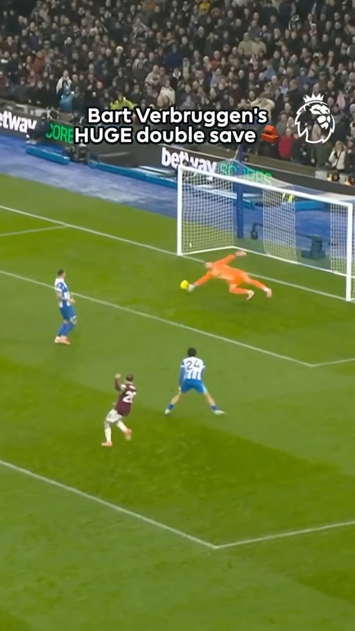Two top Bart Verbruggen saves, seconds apart ⏱️