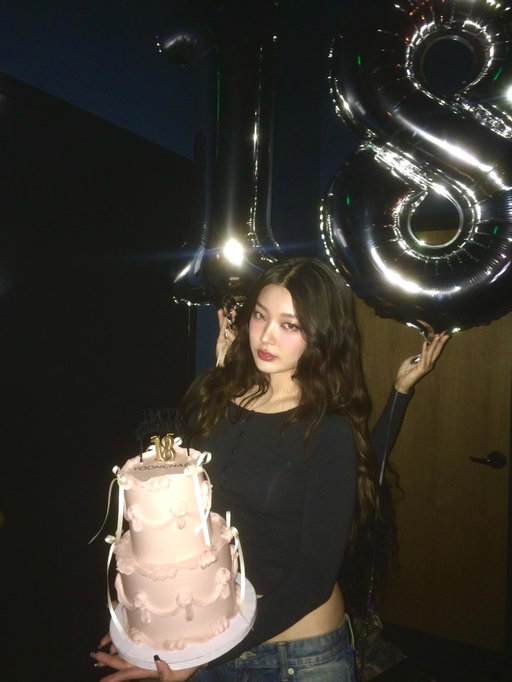 hi my name is yoonchae and I’m EIGHTEEN years old