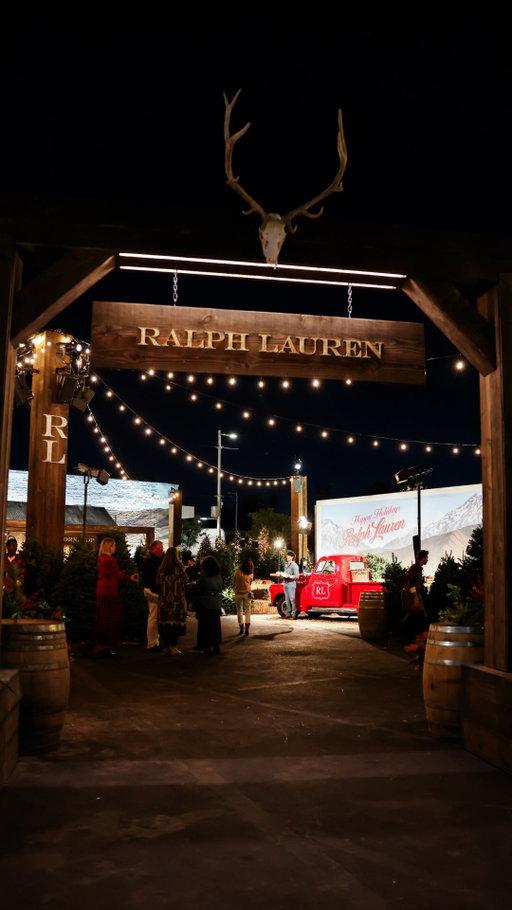 Welcome to The #RLHoliday Experience in Los Angeles.

With a curated mix of experiences, from the RL67 Vintage Shop and #RalphsCoffee truck to a Christmas tree farm, #RalphLauren transforms Melrose Avenue into a celebration of community and cherished holiday traditions.

#PoloRalphLauren