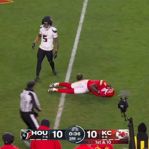Rashee Rice got LIT up 😳

via @nfl @aryepullinfl