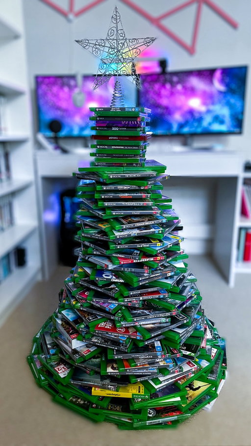 17 days until Christmas! 😍🎄 

Literally how?! I have no idea, but yay 🥰 So much has changed this year, good and bad. So I’m looking forward to the start of the new year. But first, the holidays to enjoy 🥳 

#christmasseason #gamersofaus #gamingcommunity🎮♥️ #xboxanz #xboxcommunity #cocofatale