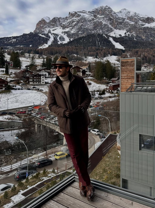 Season Opening ❄️ 🇮🇹 

@esquireitalia @latorre_official 

#Cortina