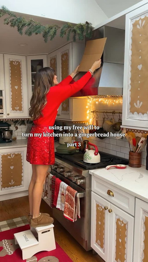 part 3 of turning my kitchen into a gingerbread house! 🎅🏻 I’m a stainless steal hater, so i coveted my hood in cardboard! It’s so cute like this 🥹 stay tuned for part 4 which is SO fun! #gingerbreadhouses #gingerbreadkitchen #diy